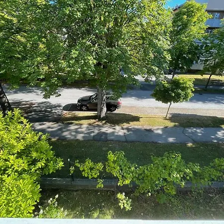 Villa Idyllisches Mit Garten Nahe Stadtplatz *