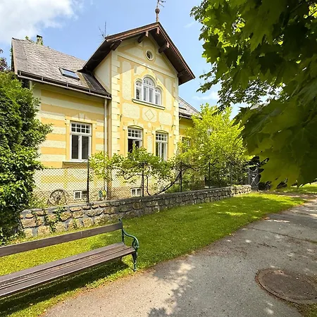 Idyllisches Mit Garten Nahe Stadtplatz * فايترا