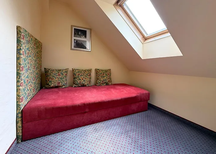 Idyllisches Mit Garten Nahe Stadtplatz Villa *