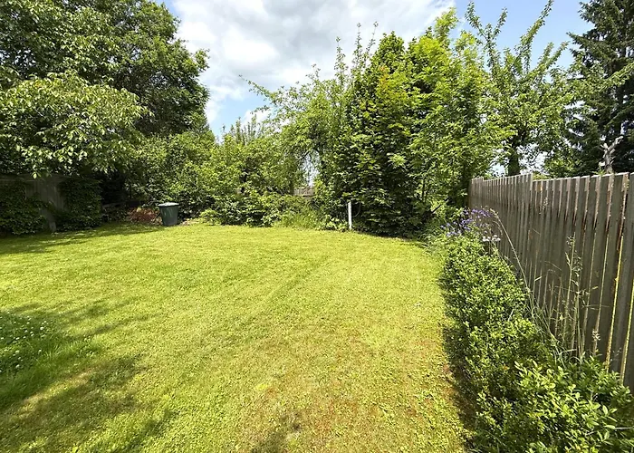 Idyllisches Mit Garten Nahe Stadtplatz Villa *